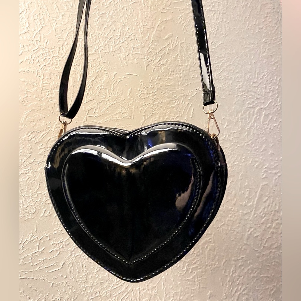 Black Heart Crossbody Bag